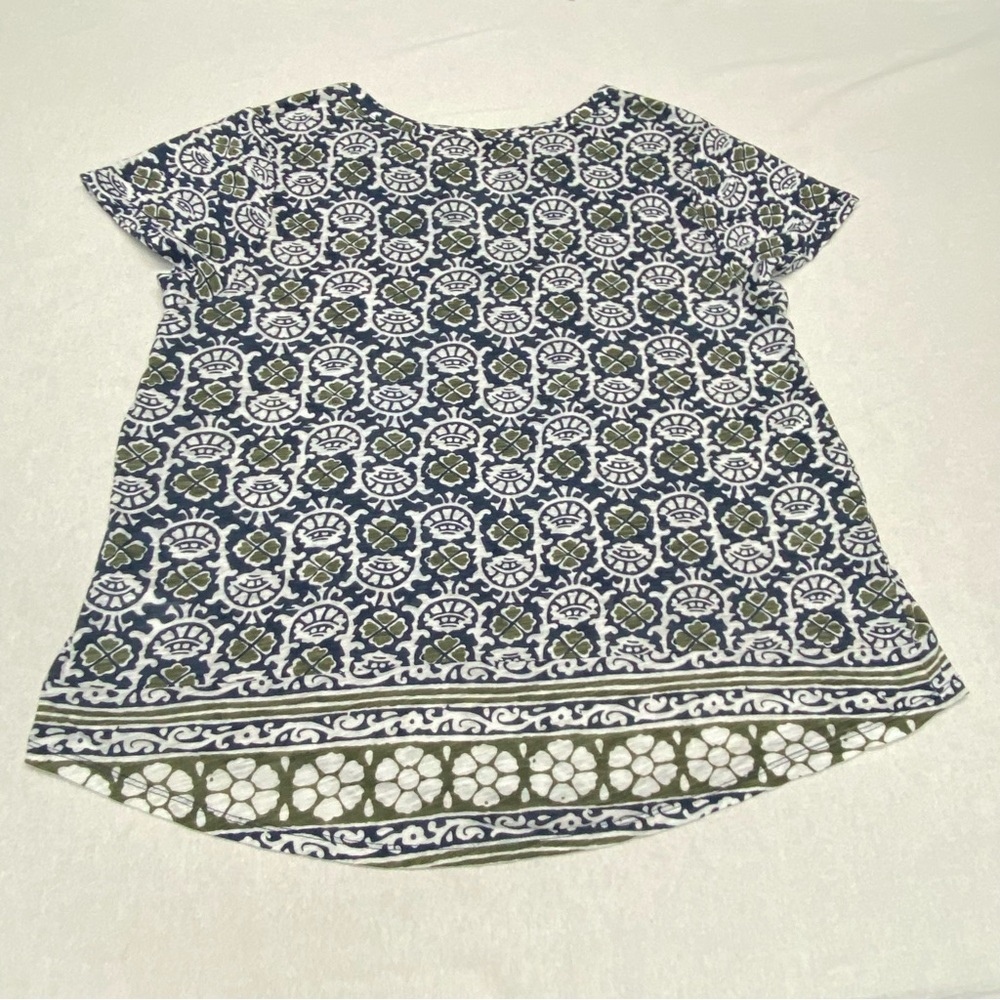 Lucky Brand Short Sleeve 1X Pullover Top Cotton Blend Comfy Casual V Neck Flowy - Picture 2 of 12